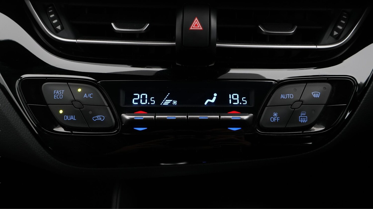 Used Toyota C-HR 2022 for sale - 77182051: Photo 12