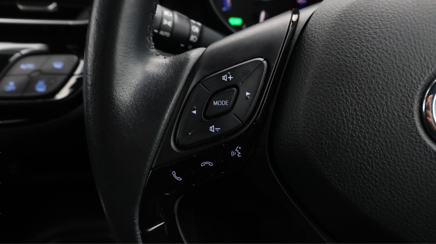 Used Toyota C-HR 2022 for sale - 77182051: Photo 23