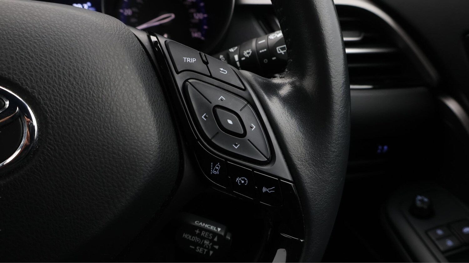 Used Toyota C-HR 2022 for sale - 77182051: Photo 24