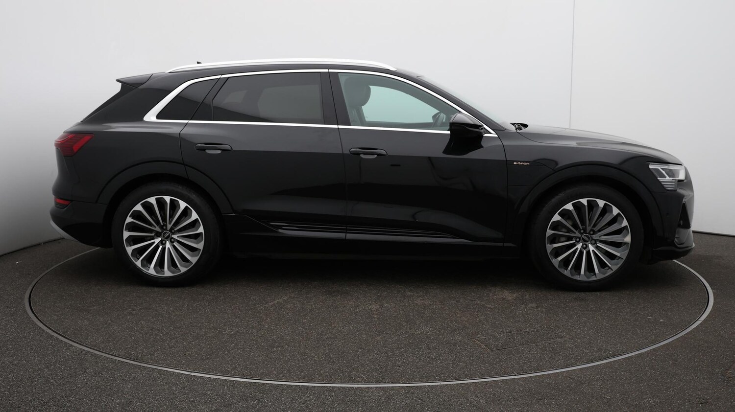 Used Audi e-tron 2021 for sale - 76337059: Photo 52