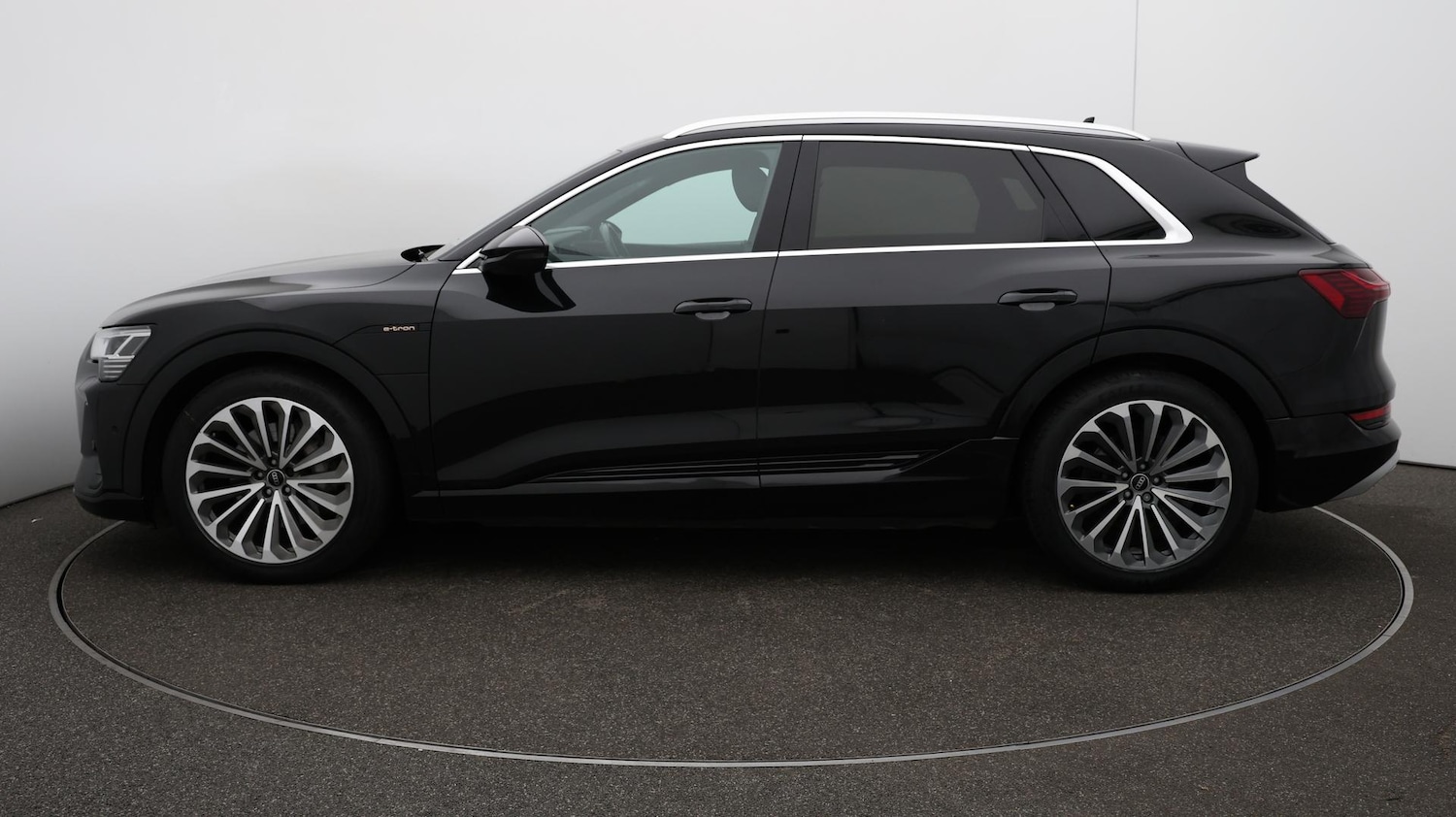 Used Audi e-tron 2021 for sale - 76337059: Photo 67