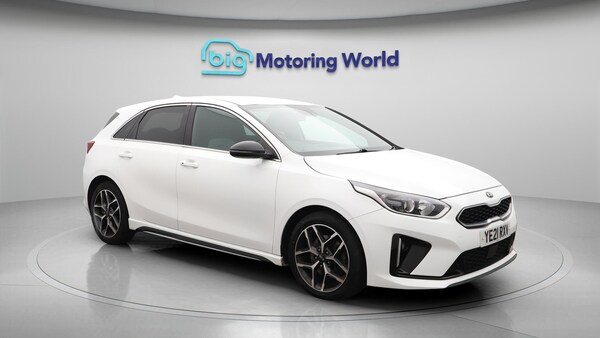 Used Kia Ceed 2021 for sale - 75563054: Photo 2