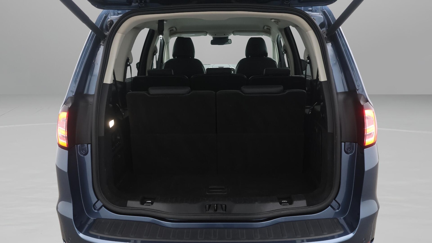 Used Ford Galaxy 2023 for sale - 76632685: Photo 22