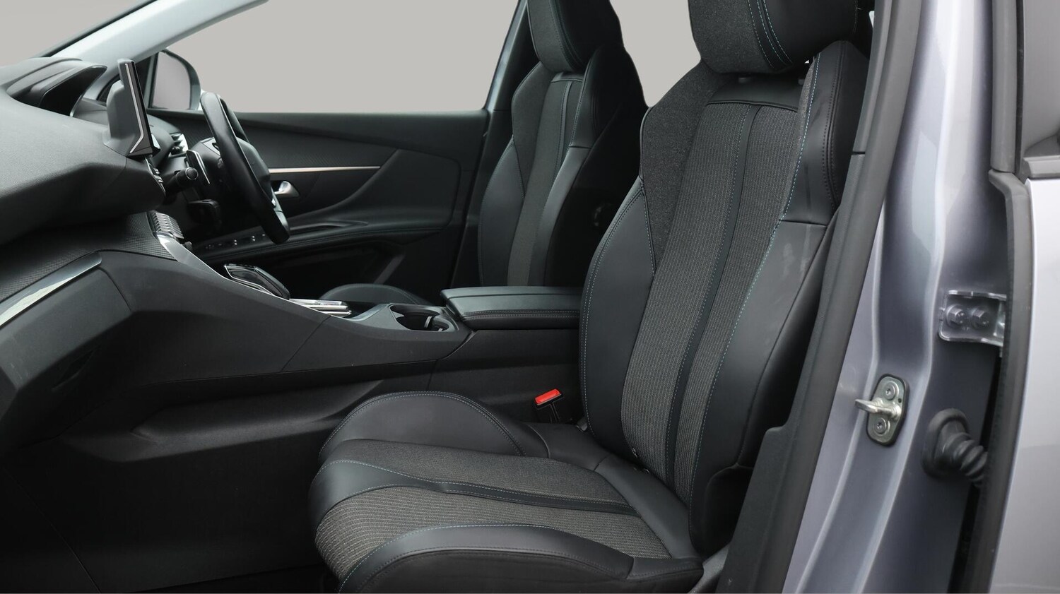 Used Peugeot 3008 2022 for sale - 76136144: Photo 15