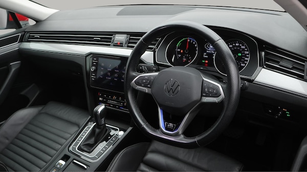 Used Volkswagen Passat 2021 for sale - 76215199: Photo 10