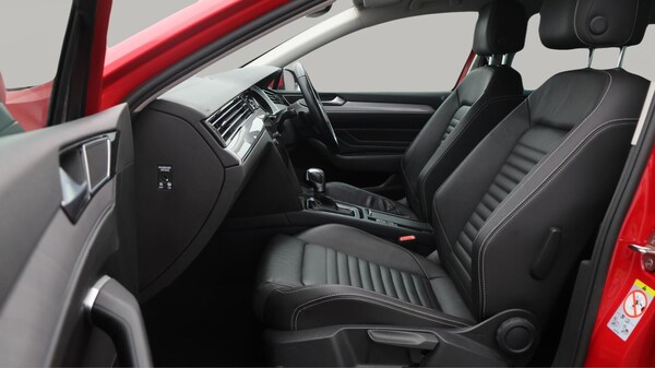 Used Volkswagen Passat 2021 for sale - 76215199: Photo 15