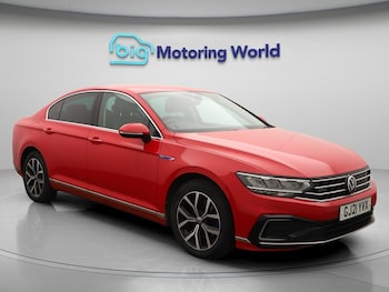 Volkswagen - Passat