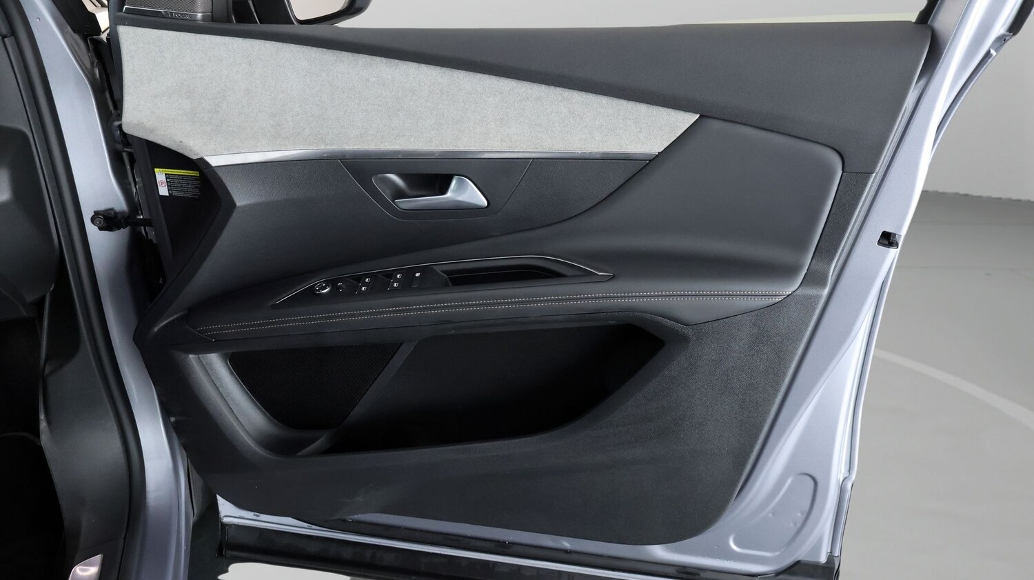 Used Peugeot 3008 2022 for sale - 77877206: Photo 14