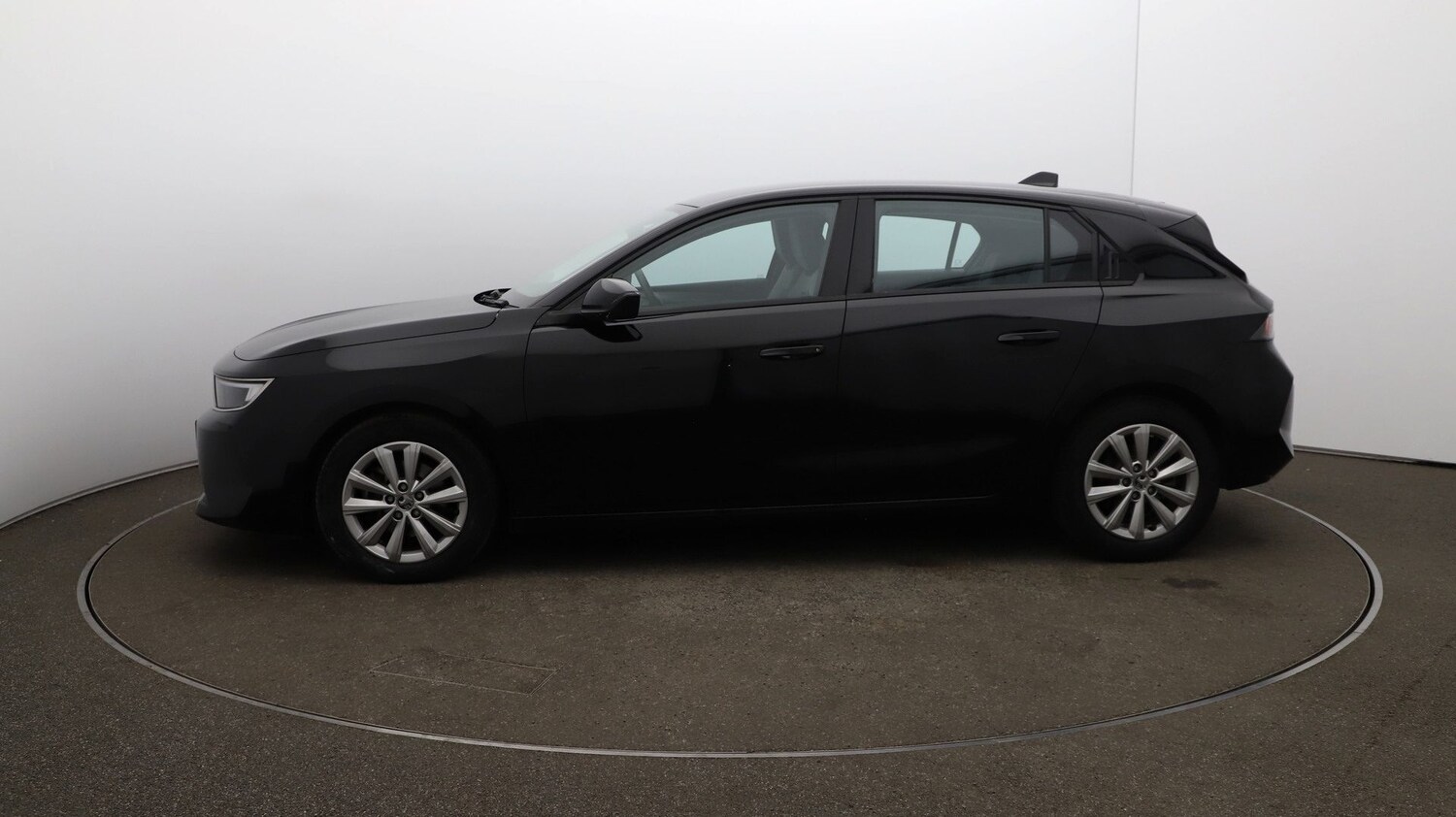 Used Vauxhall Astra for sale - 76808930: Photo 56