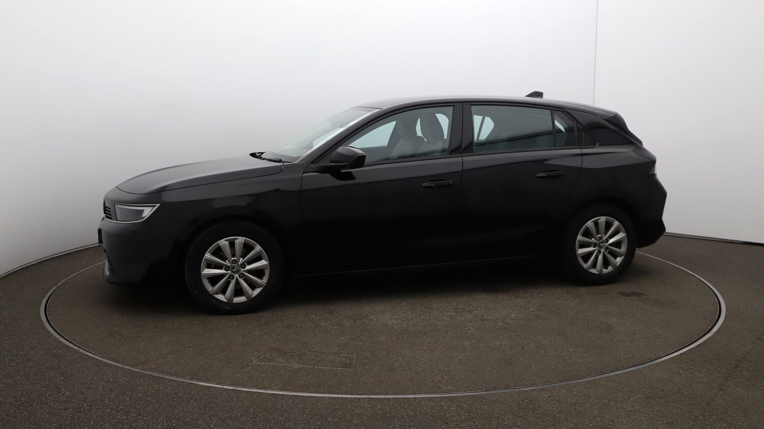 Used Vauxhall Astra for sale - 76808930: Photo 57