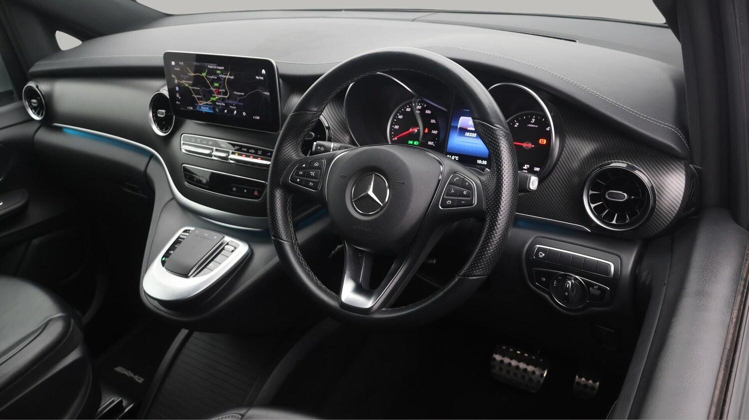 Used Mercedes-Benz V-Class 2023 for sale - 76498982: Photo 10