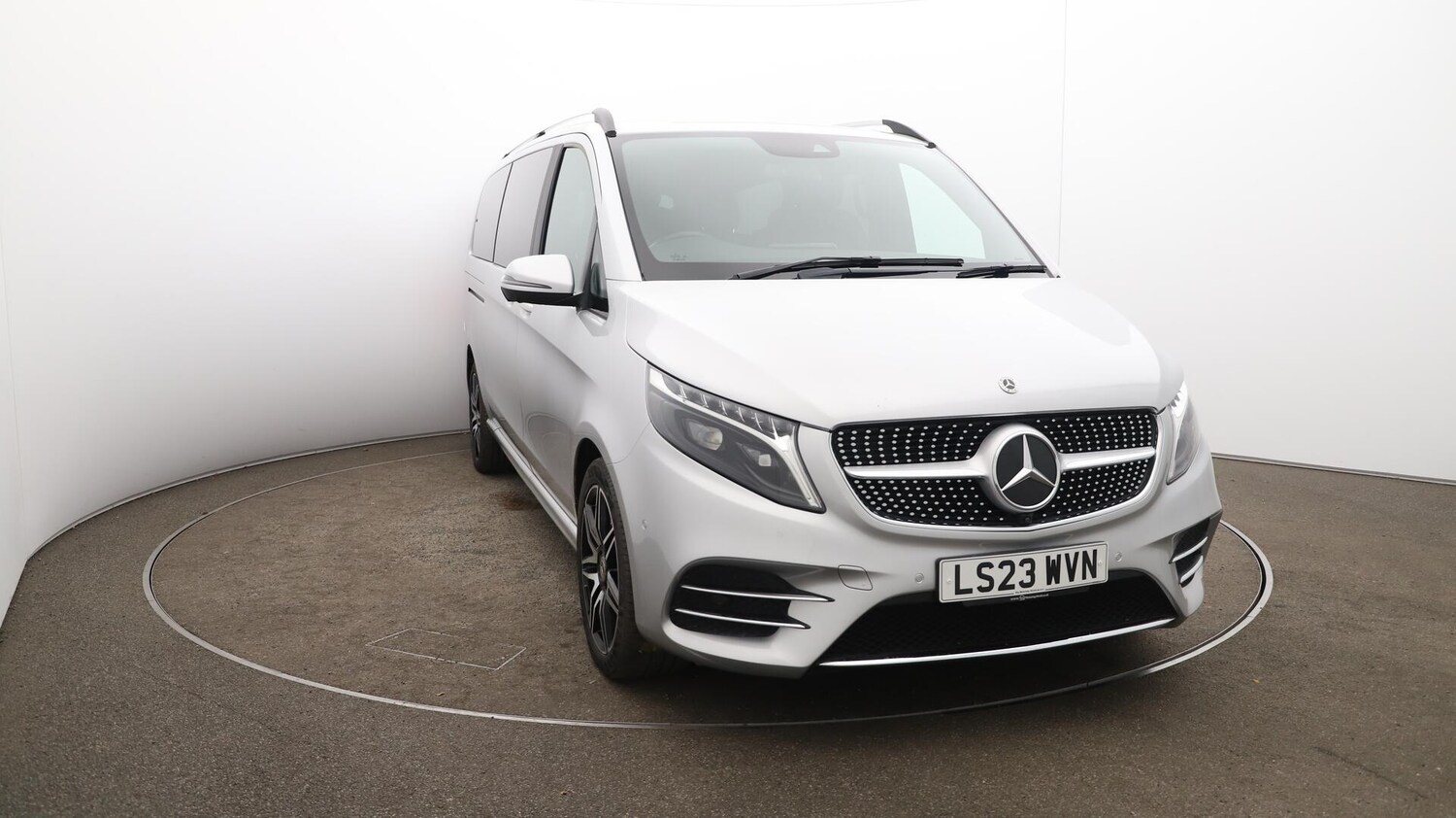 Used Mercedes-Benz V-Class 2023 for sale - 76498982: Photo 44