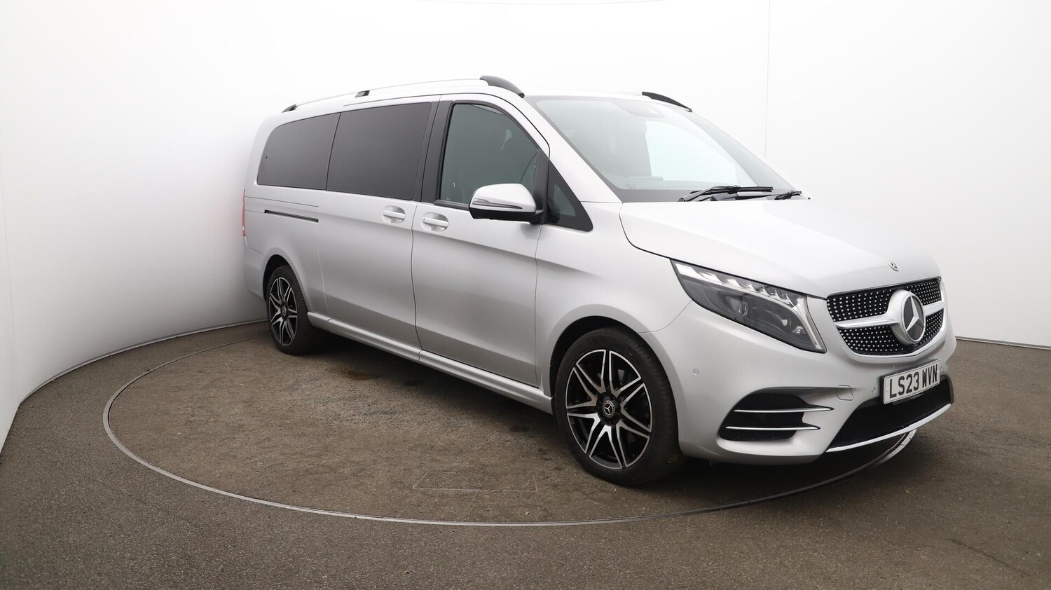 Used Mercedes-Benz V-Class 2023 for sale - 76498982: Photo 46