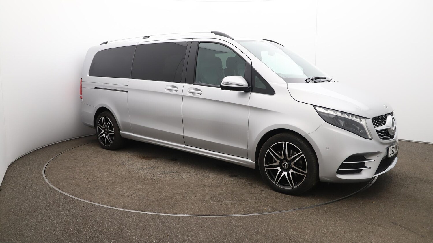 Used Mercedes-Benz V-Class 2023 for sale - 76498982: Photo 47