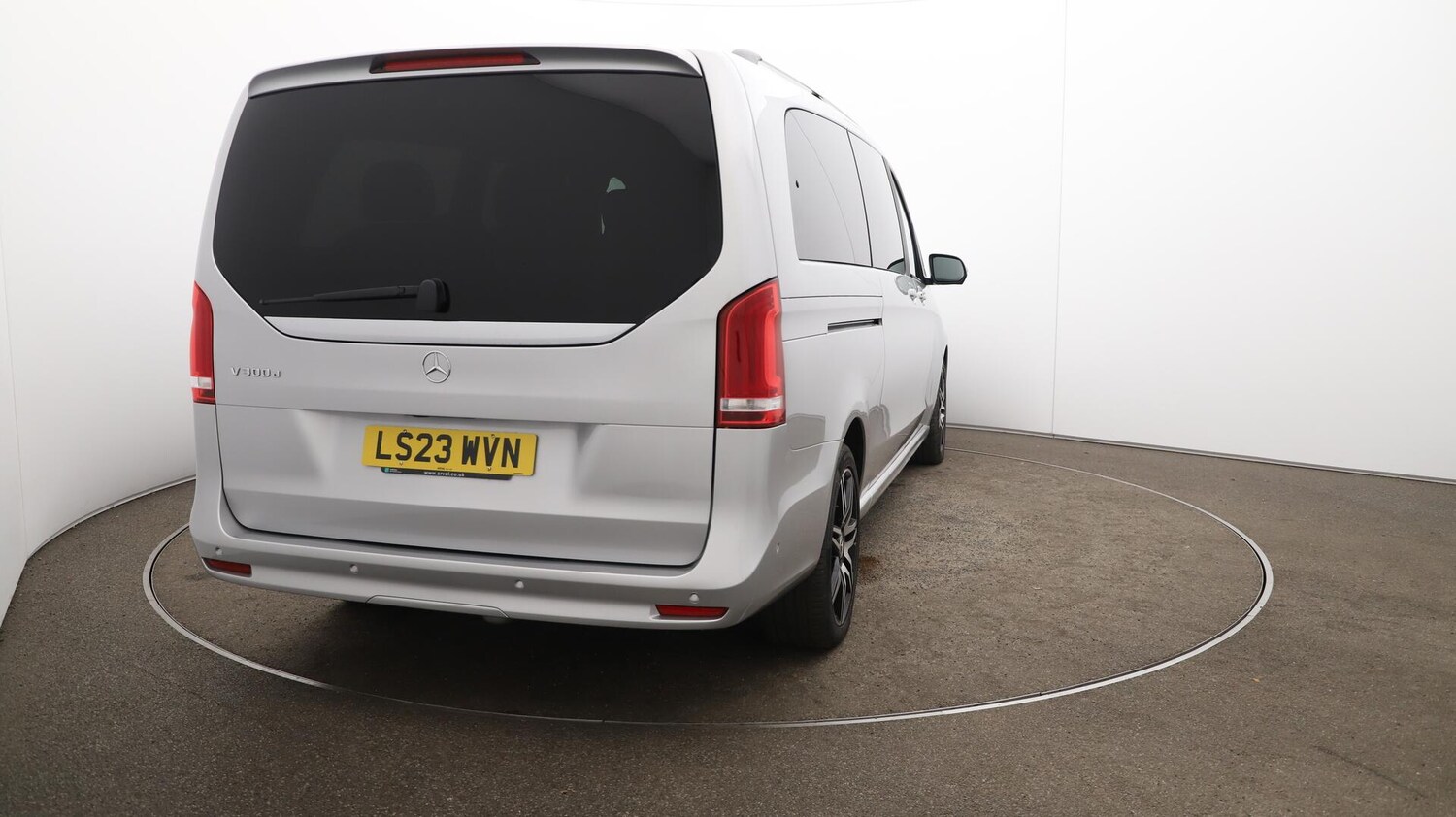 Used Mercedes-Benz V-Class 2023 for sale - 76498982: Photo 59