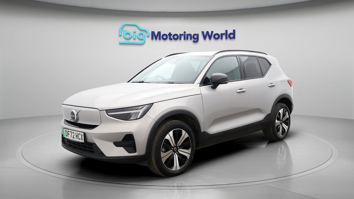 Used Volvo XC40 2023 for sale - 77365679: Photo 3