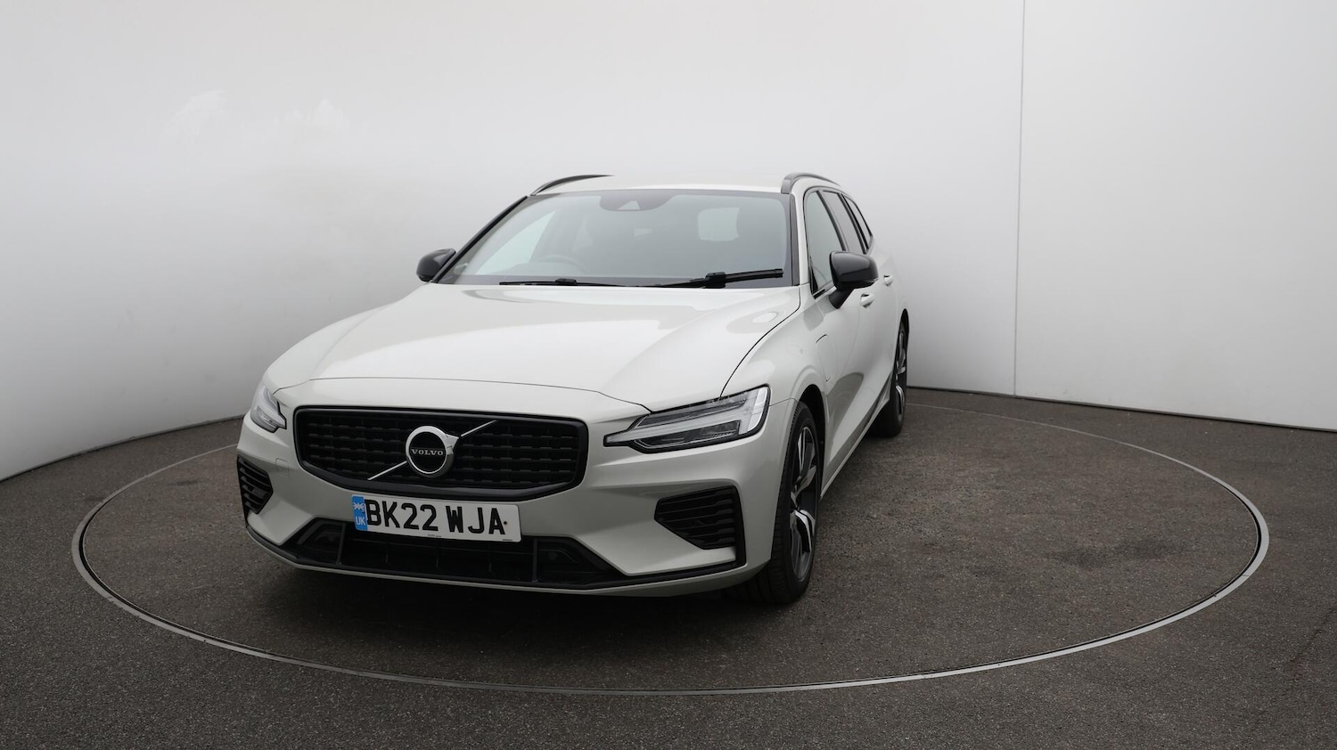 Used Volvo V60 2022 for sale - 76592346: Photo 39