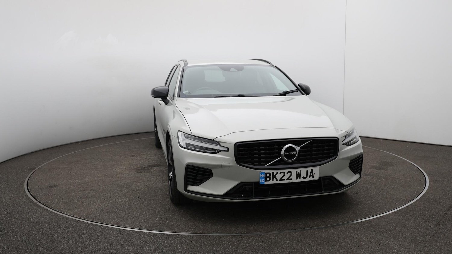 Used Volvo V60 2022 for sale - 76592346: Photo 42