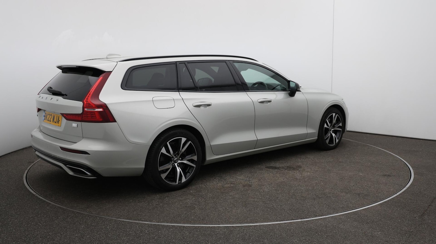 Used Volvo V60 2022 for sale - 76592346: Photo 54