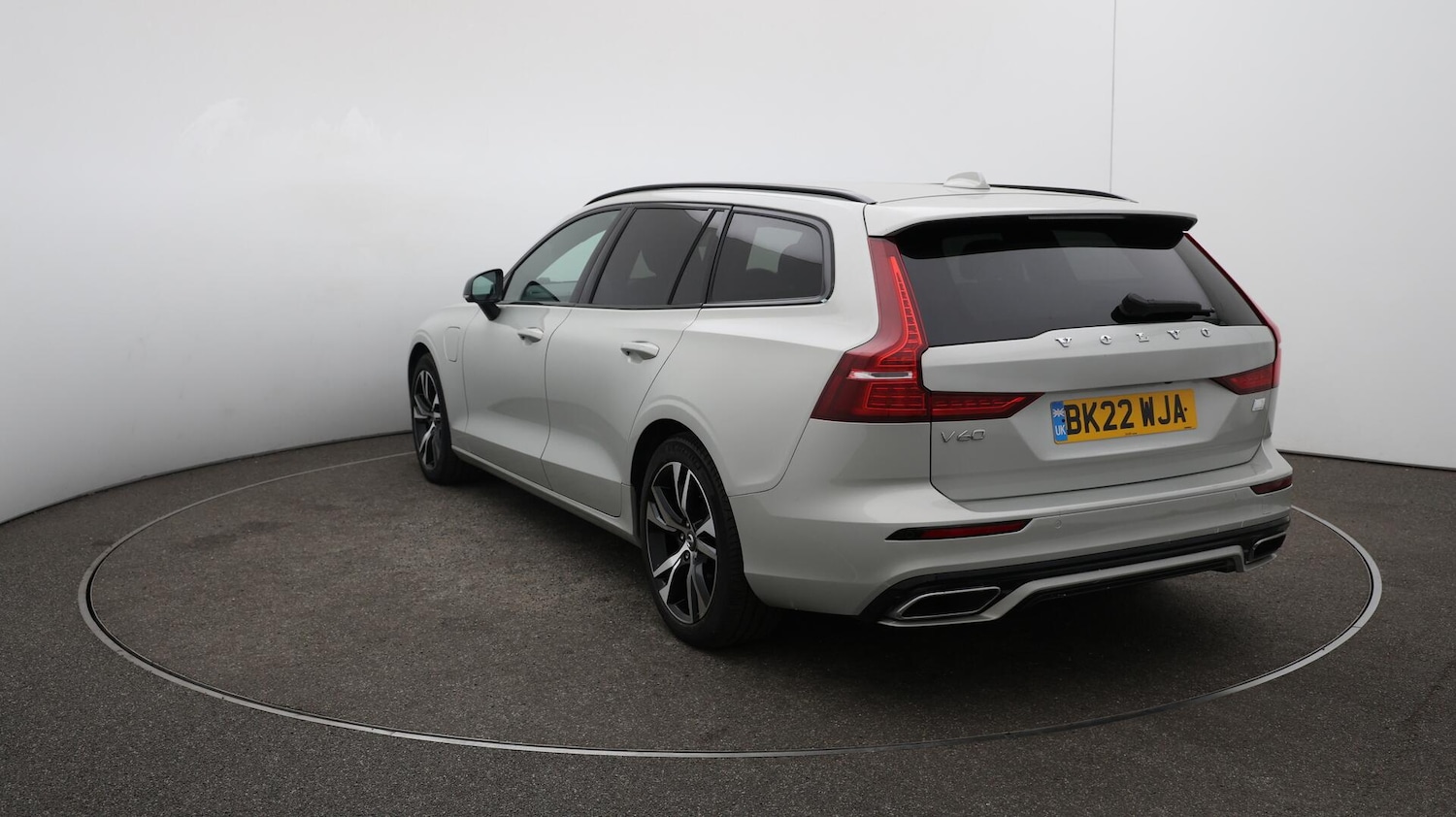 Used Volvo V60 2022 for sale - 76592346: Photo 62