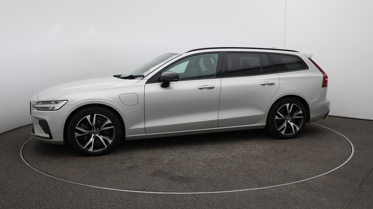 Used Volvo V60 2022 for sale - 76592346: Photo 67
