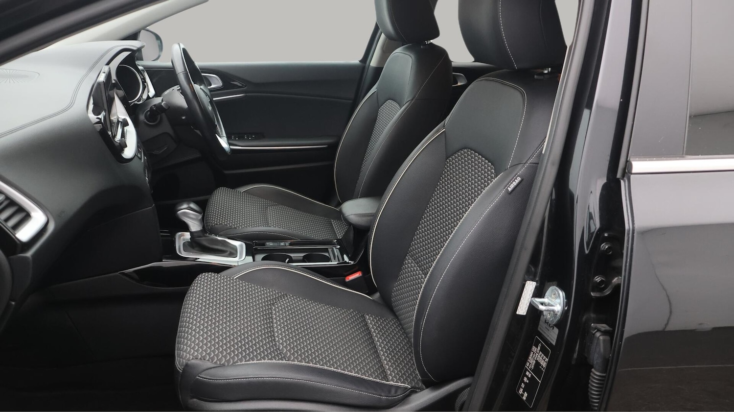 Used Kia XCeed 2021 for sale - 76388117: Photo 15