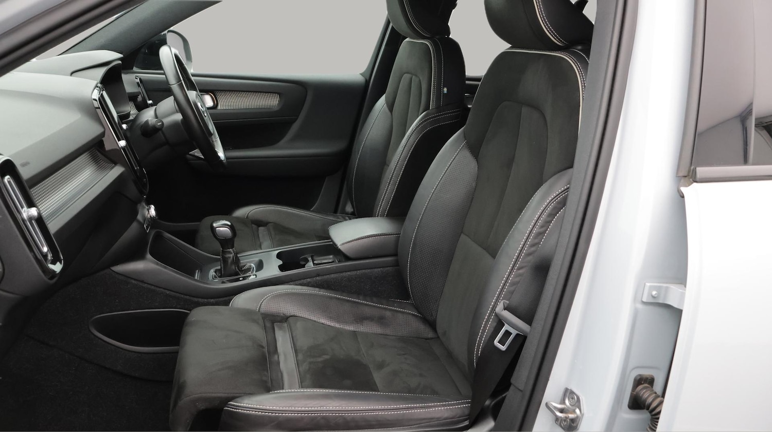 Used Volvo XC40 2020 for sale - 76513437: Photo 15