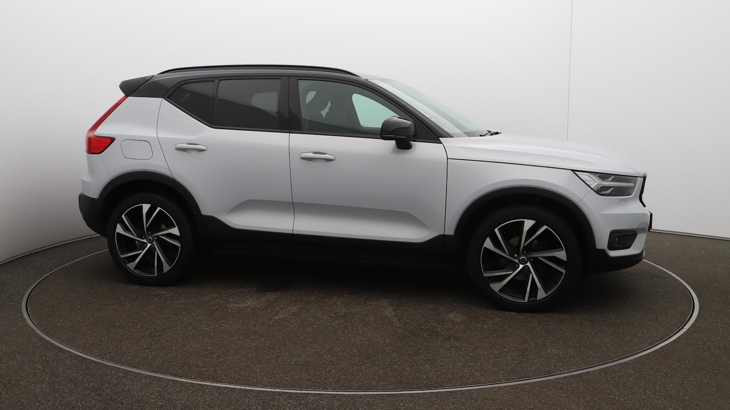 Used Volvo XC40 2020 for sale - 76513437: Photo 47