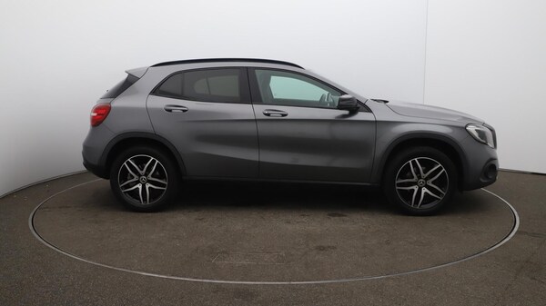 Used Mercedes-Benz GLA 2019 for sale - 76121976: Photo 48