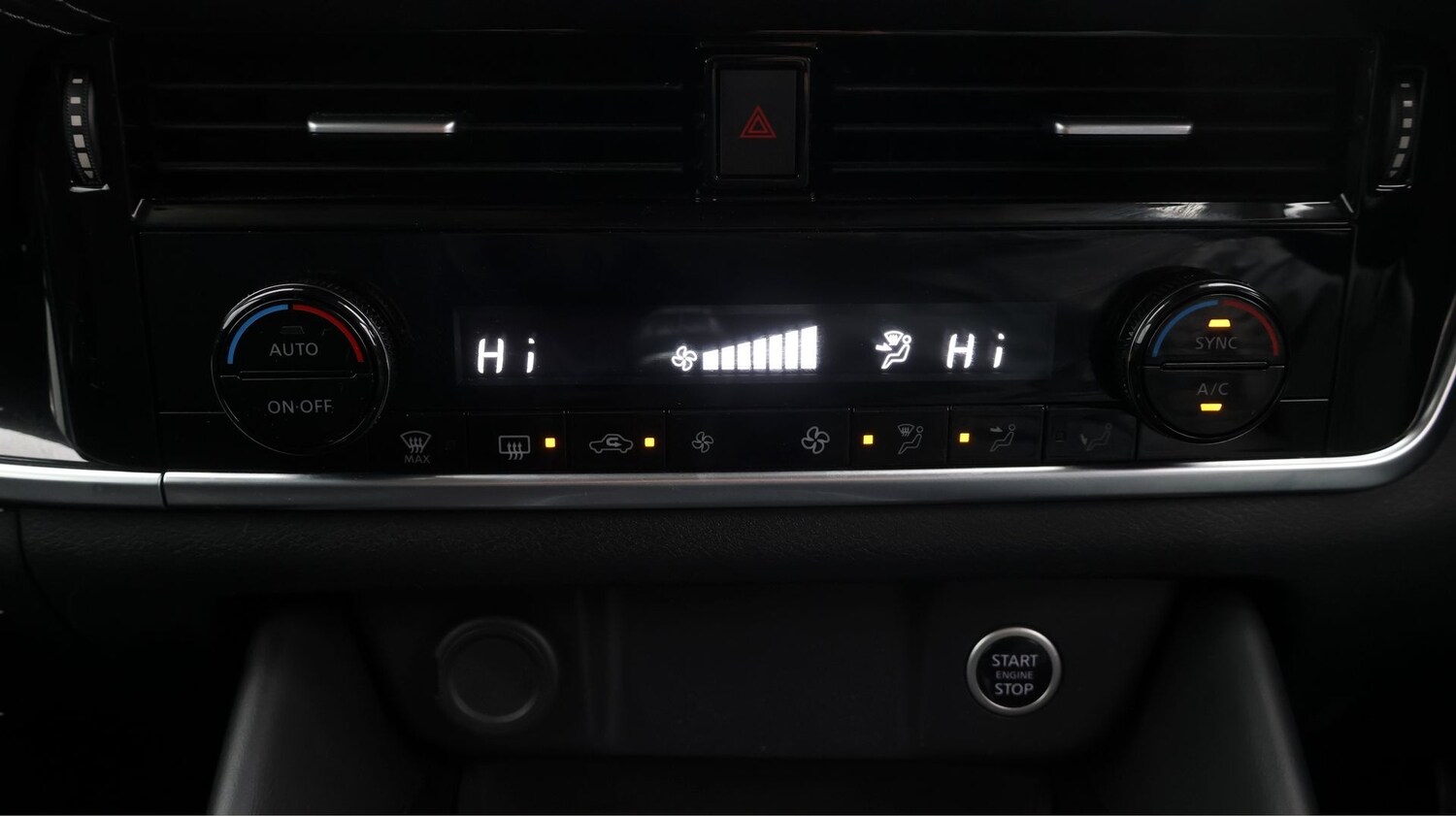 Used Nissan Qashqai for sale - 77417635: Photo 12