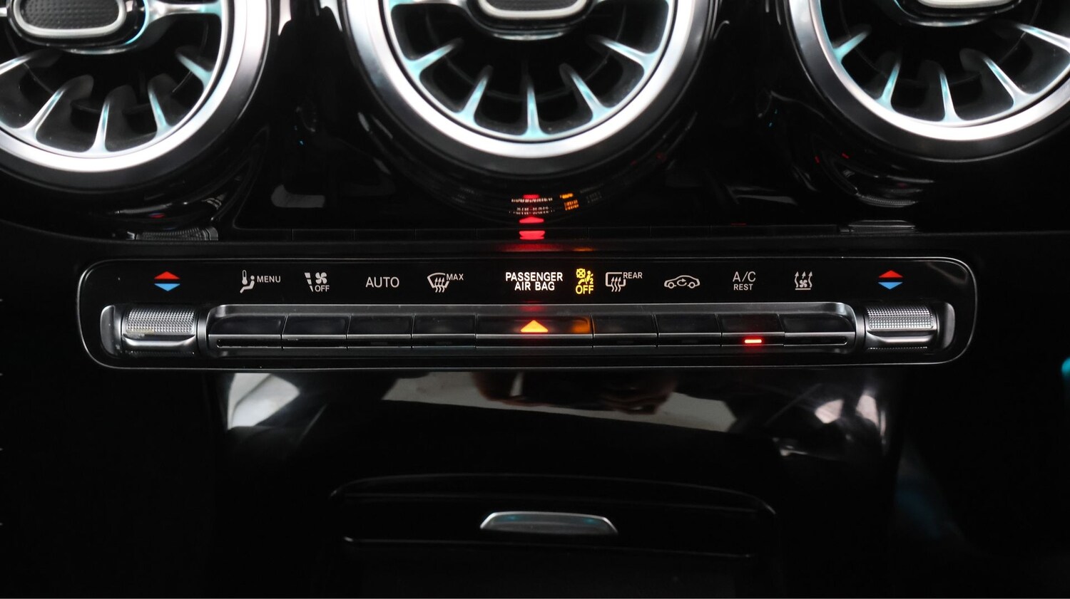 Used Mercedes-Benz CLA for sale - 77877218: Photo 12