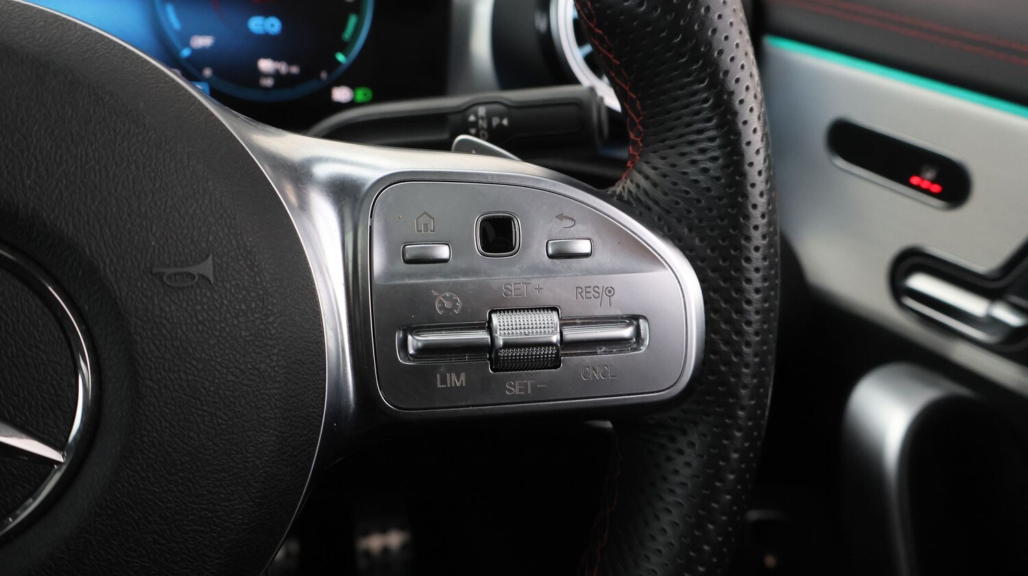 Used Mercedes-Benz CLA for sale - 77877218: Photo 24