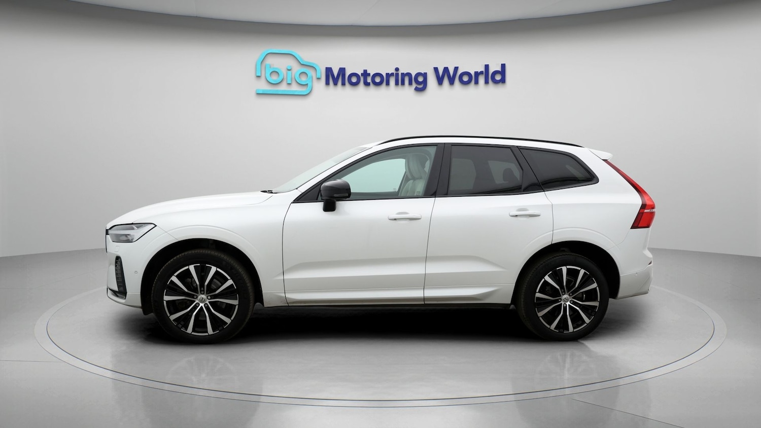 Used Volvo XC60 2022 for sale - 77650126: Photo 4