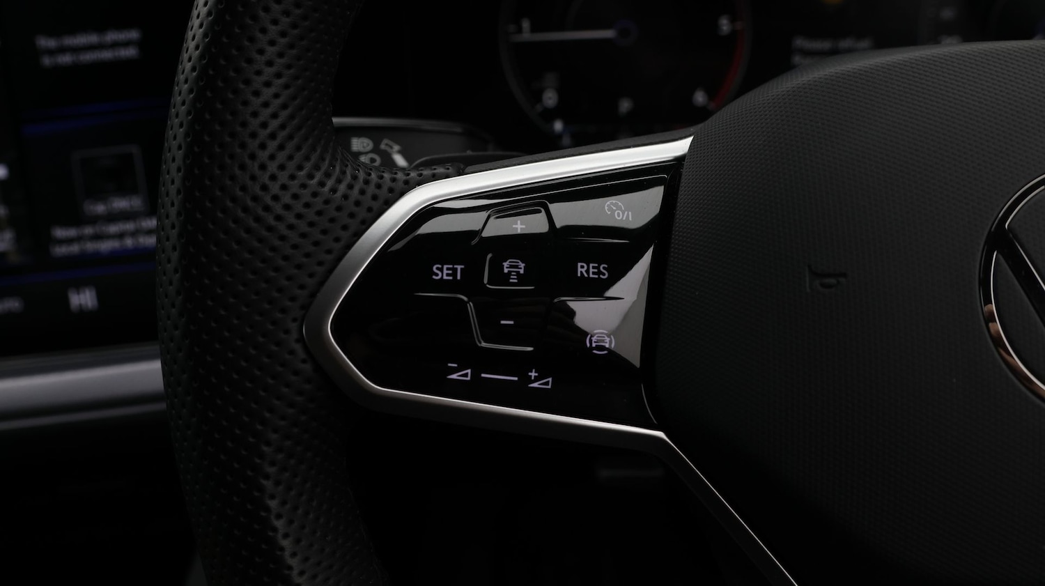 Used Volkswagen Touareg 2023 for sale - 77285399: Photo 23