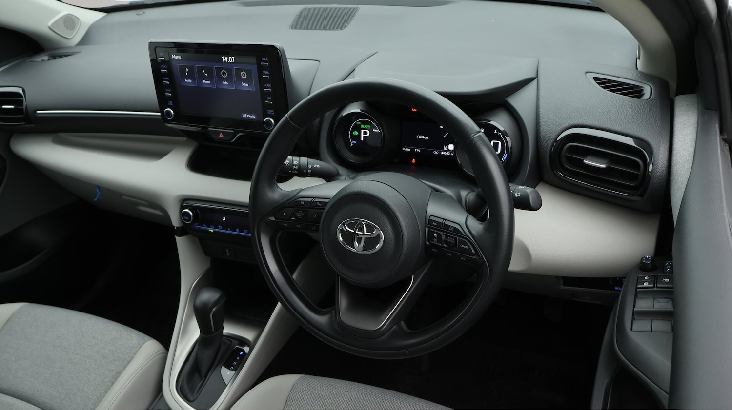 Used Toyota Yaris 2022 for sale - 76388791: Photo 10