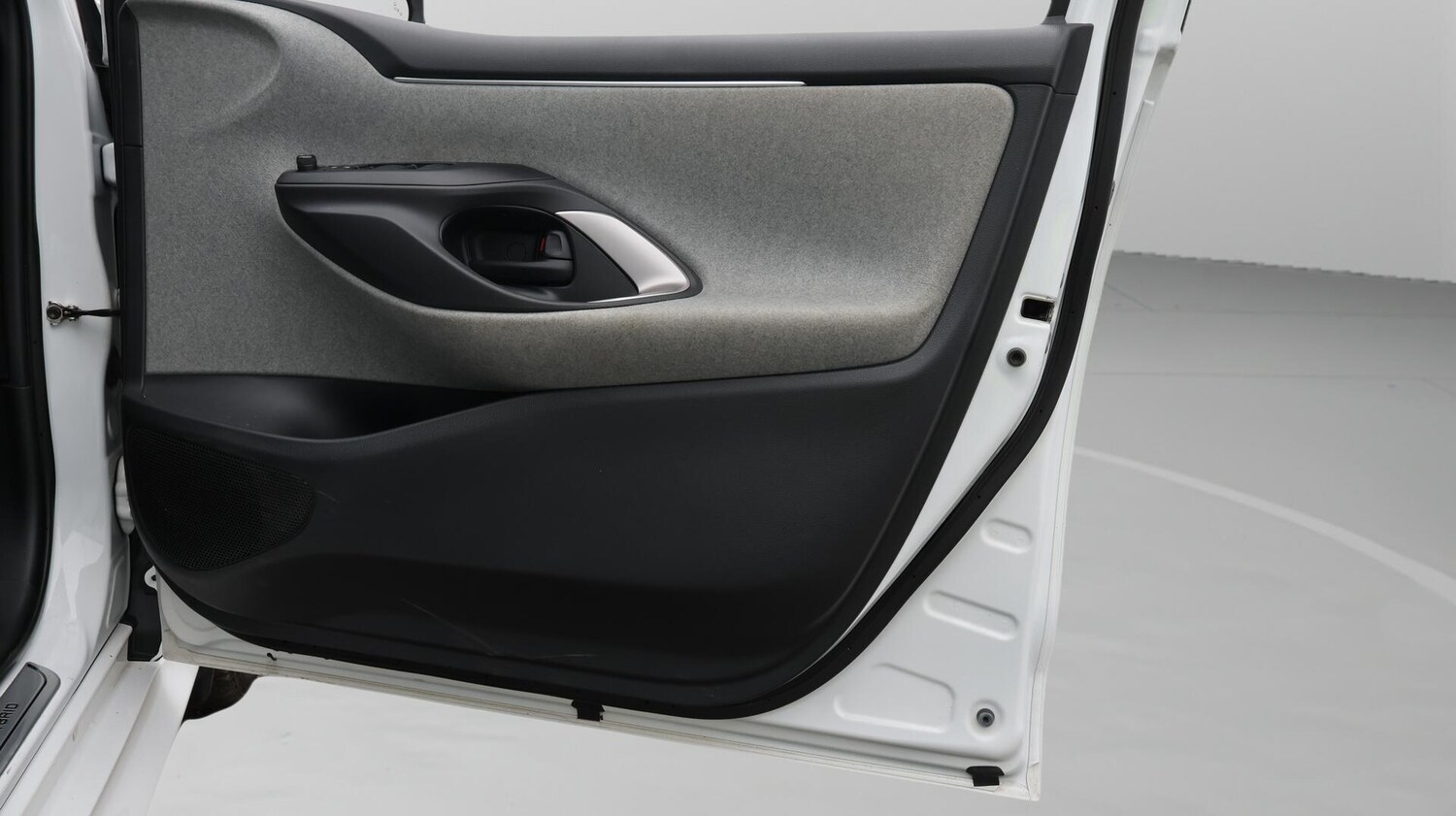 Used Toyota Yaris 2022 for sale - 76388791: Photo 16