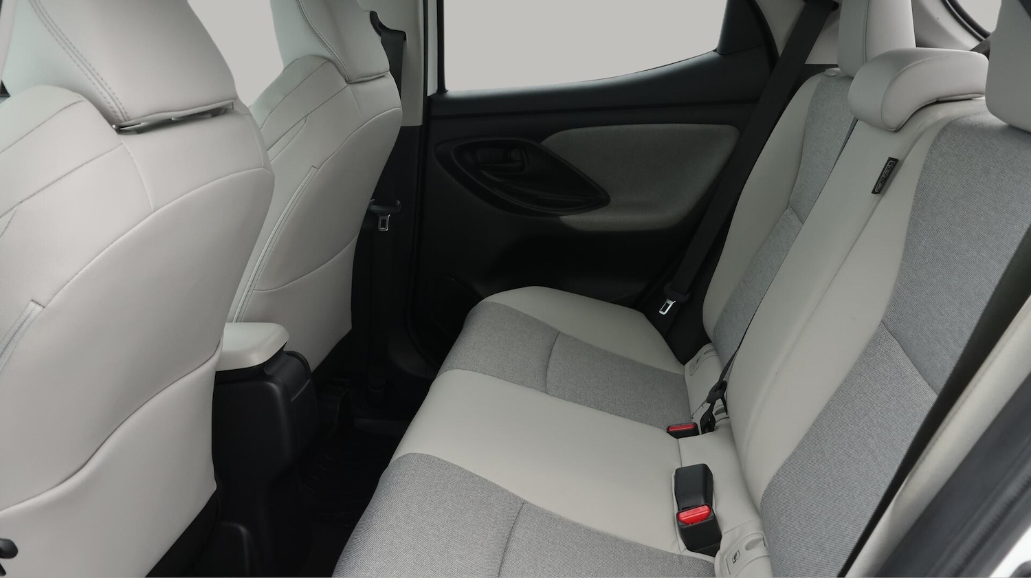 Used Toyota Yaris 2022 for sale - 76388791: Photo 17