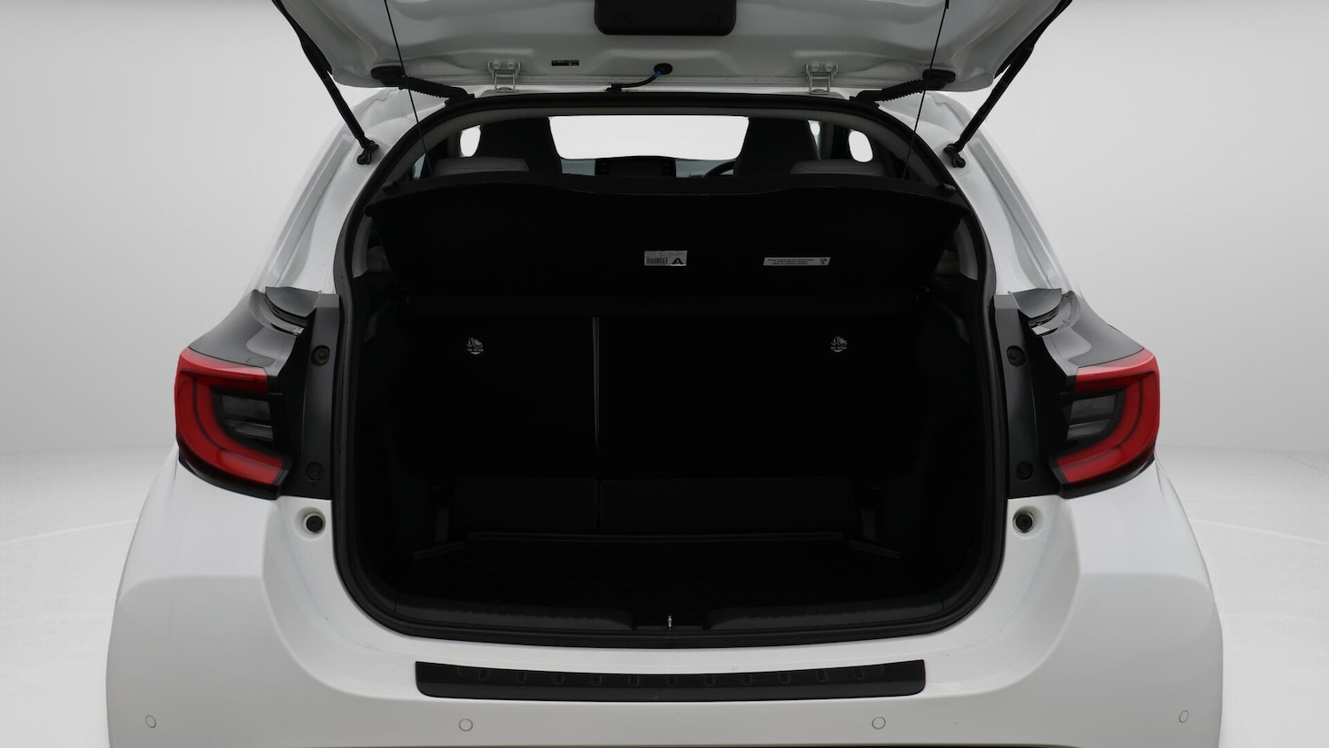 Used Toyota Yaris 2022 for sale - 76388791: Photo 18