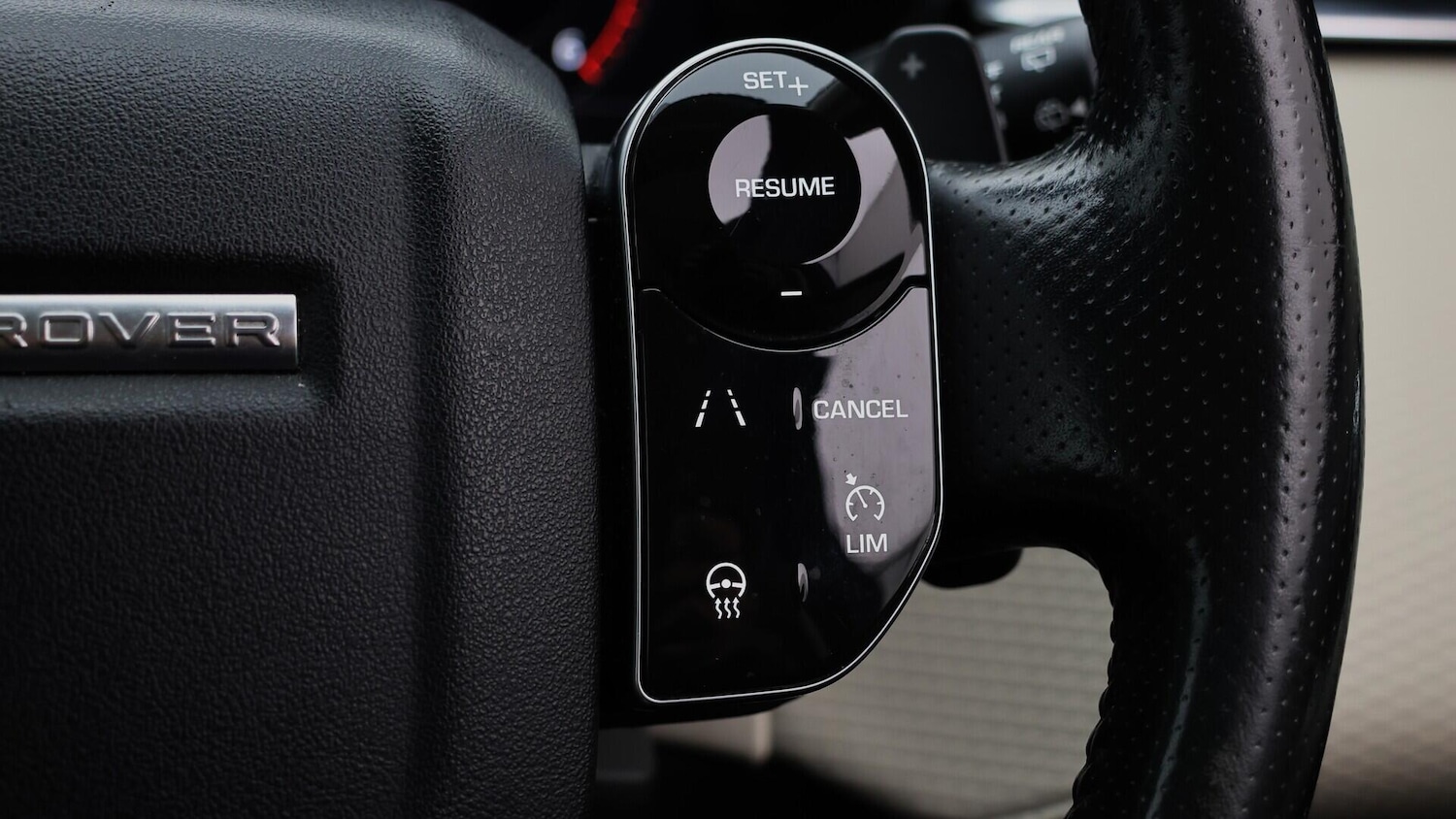 Used Land Rover Range Rover Velar 2018 for sale - 76485427: Photo 25