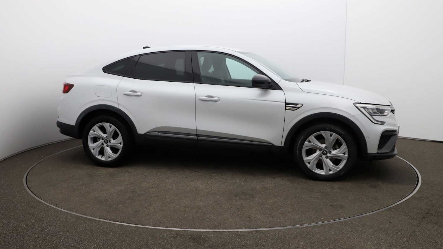 Used Renault Arkana 2022 for sale - 76808699: Photo 41