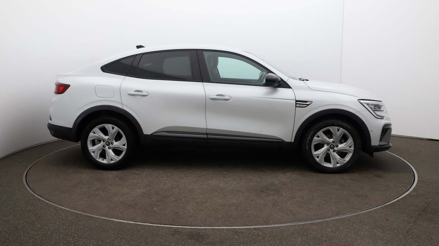 Used Renault Arkana 2022 for sale - 76808699: Photo 42