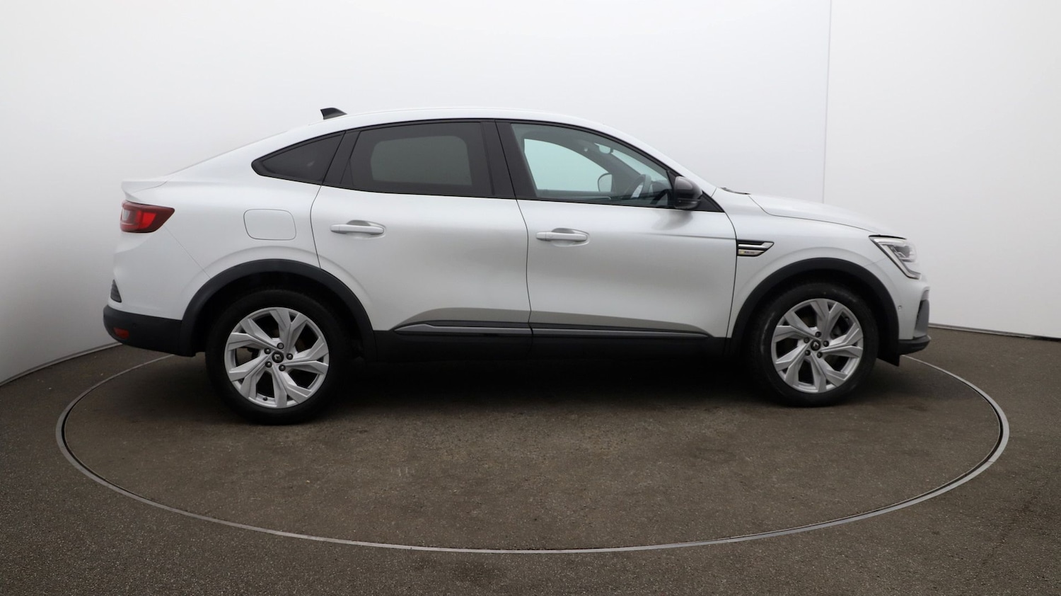 Used Renault Arkana 2022 for sale - 76808699: Photo 43