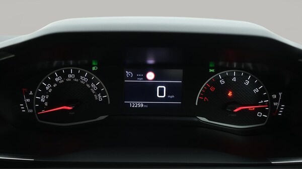Used Peugeot 2008 2023 for sale - 76151597: Photo 11