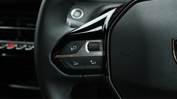 Used Peugeot 2008 2023 for sale - 76151597: Photo 24