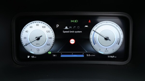Used Hyundai KONA 2022 for sale - 76085298: Photo 11