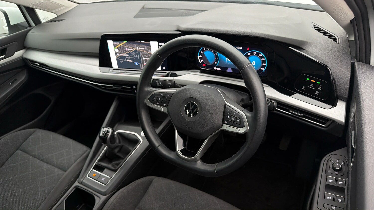 Used Volkswagen Golf 2023 for sale - 77938469: Photo 9