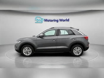 Used Volkswagen T-Roc 2023 for sale - 78905116: Photo