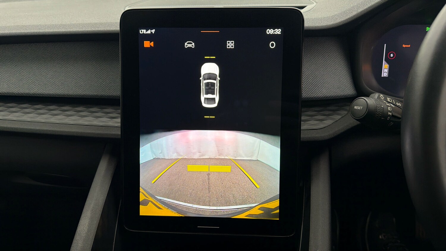 Used Polestar Polestar 2 2022 for sale - 77945649: Photo 25