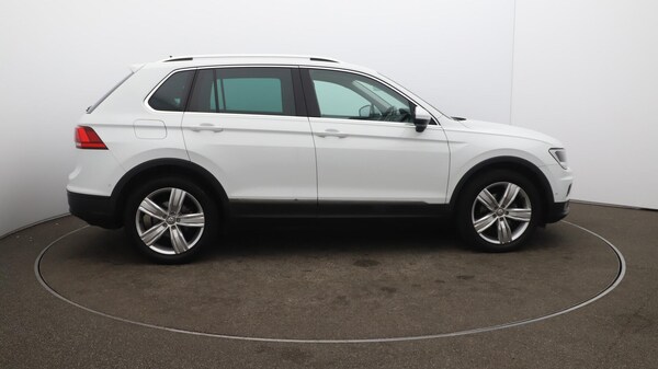 Used Volkswagen Tiguan 2020 for sale - 76072981: Photo 50