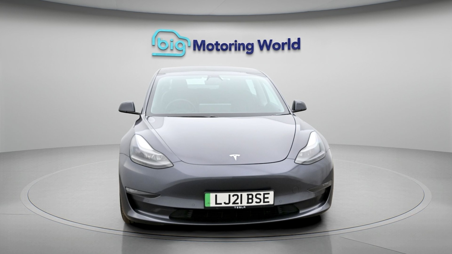 Used Tesla Model 3 2021 for sale - 77968444: Photo 2